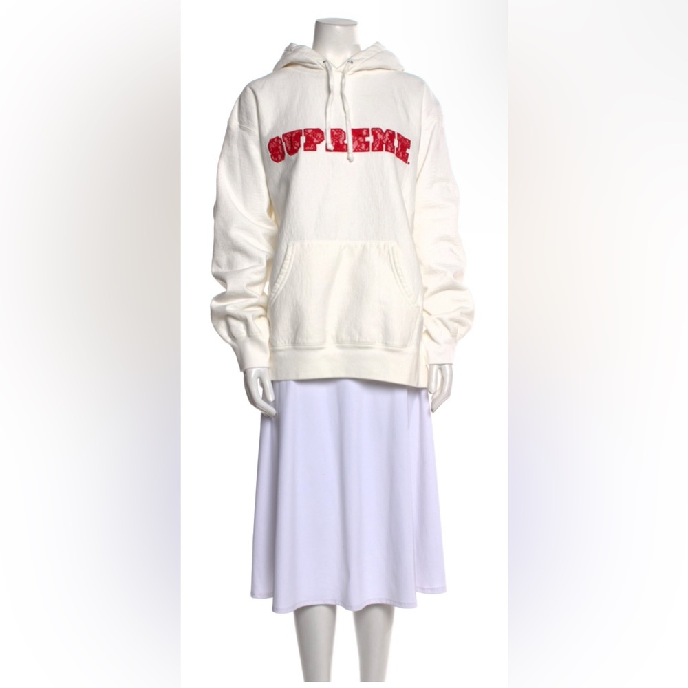 Supreme sweatshirt